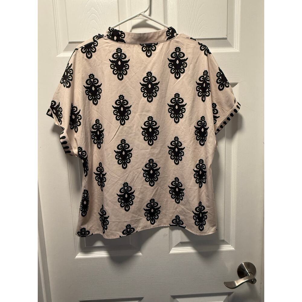SHEIN BOHO Short Sleeve V-Neck Printed Blouse - Picture 5 of 5